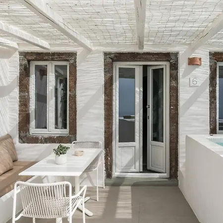 Enigma Aparthotel 4*