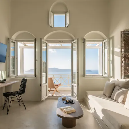 Enigma 4* Fira (Santorini)