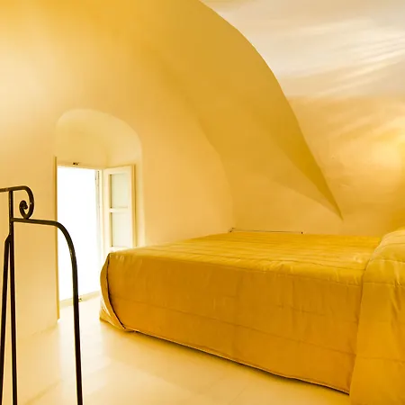 Aparthotel Enigma Fira (Santorini)