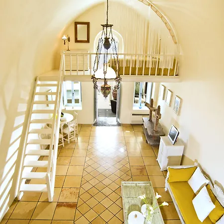 Enigma Hotel apartamentowy Fira (Santorini)