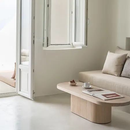 Enigma Fira (Santorini)