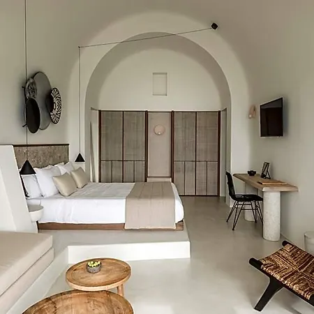 Enigma Aparthotel
