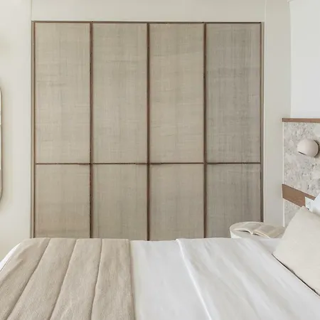 Enigma Hotel apartamentowy 4*