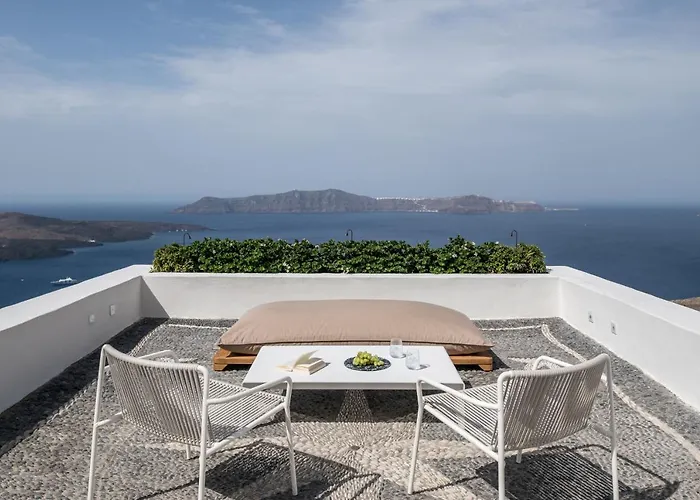 Enigma Fira (Santorini)