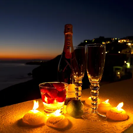 Enigma 4* Fira (Santorini)