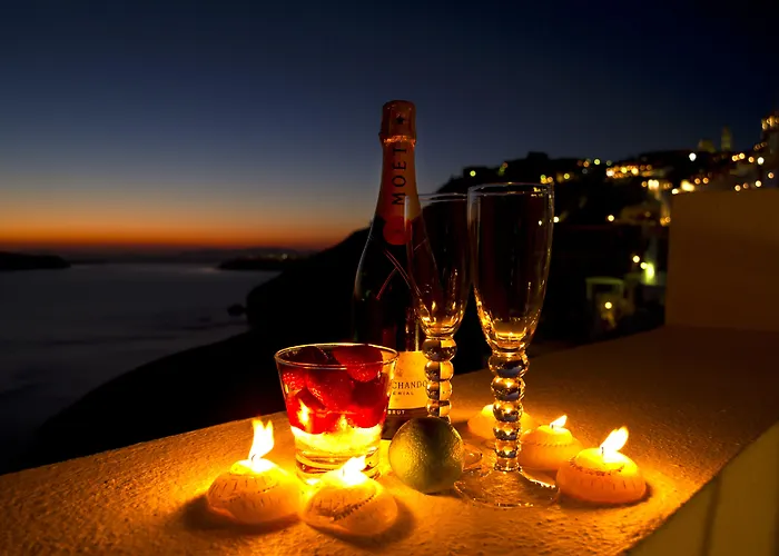 Enigma 4* Fira (Santorini)