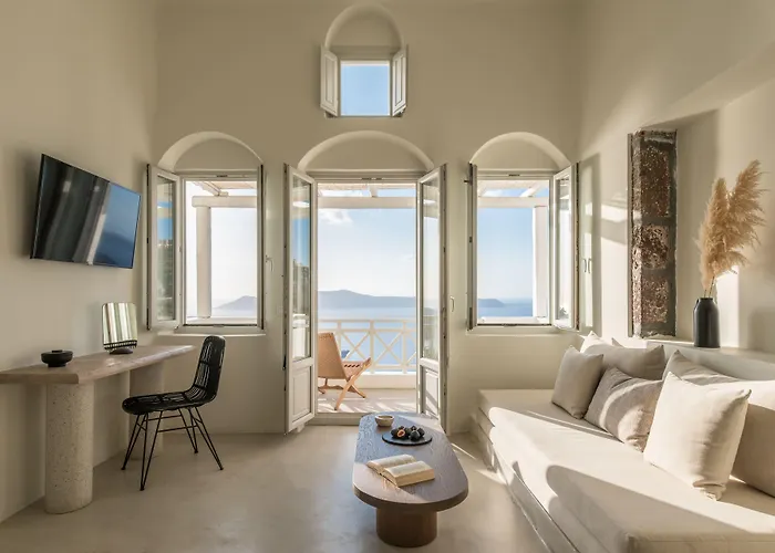 Enigma 4* Fira (Santorini)