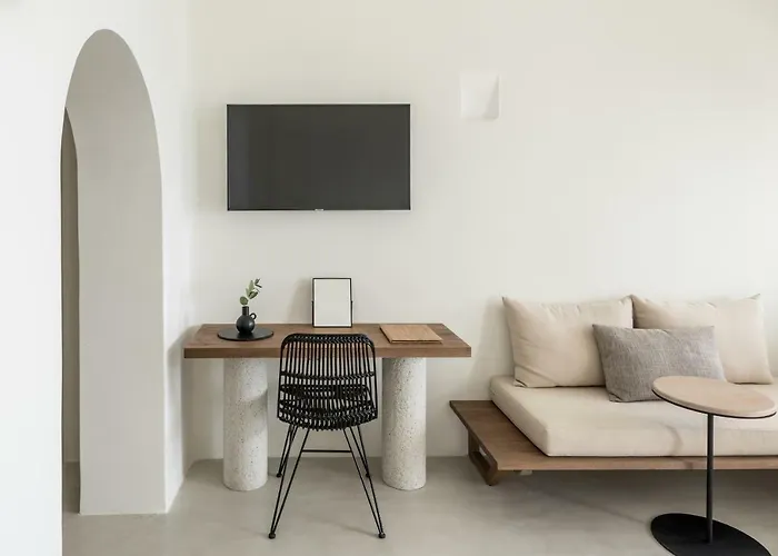 Enigma Fira (Santorini)