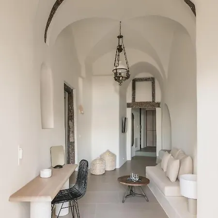 Enigma Fira (Santorini)