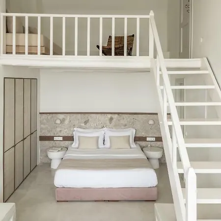Enigma Fira (Santorini)